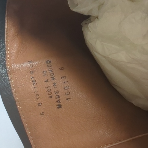 Boots - Picture 12 of 12